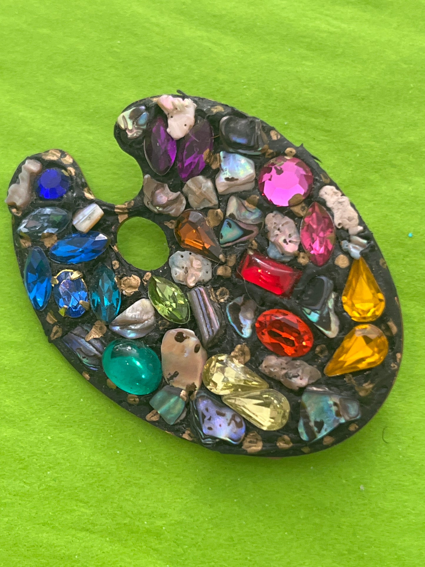 Artist’s Pallet Brooch by Annie Sherborne