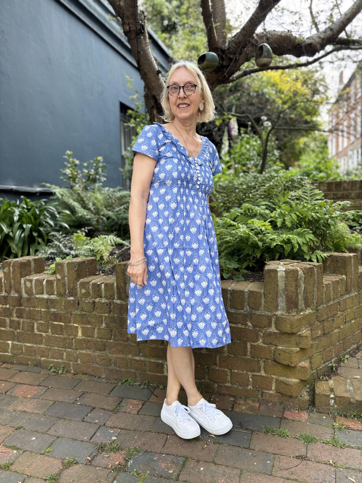 Cotton Karen Short Sleeve Day Dress in Wedgewood Blue Flower by At Last