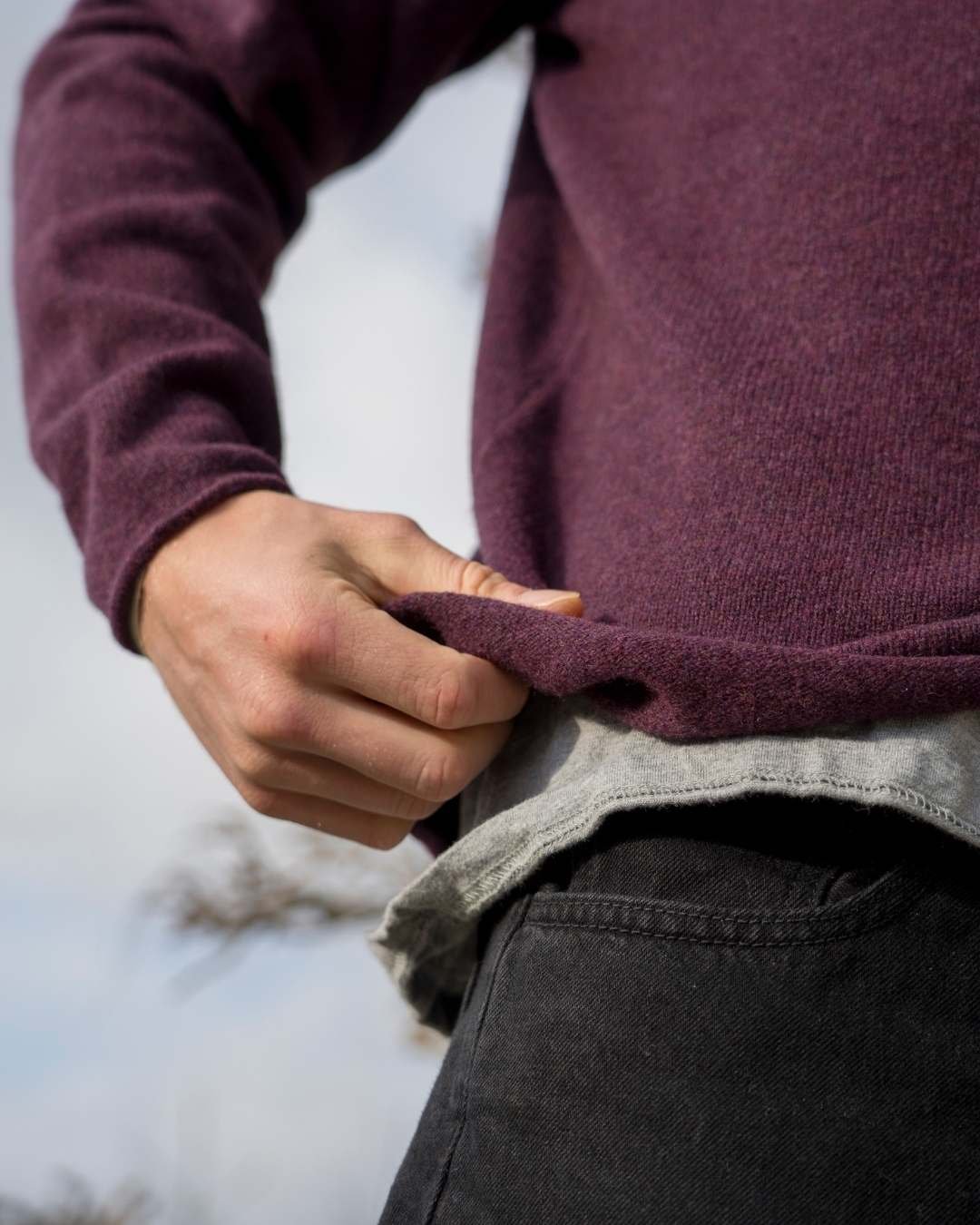 ERIBÉ Unisex T-Shirt Jumper in Blackgrape