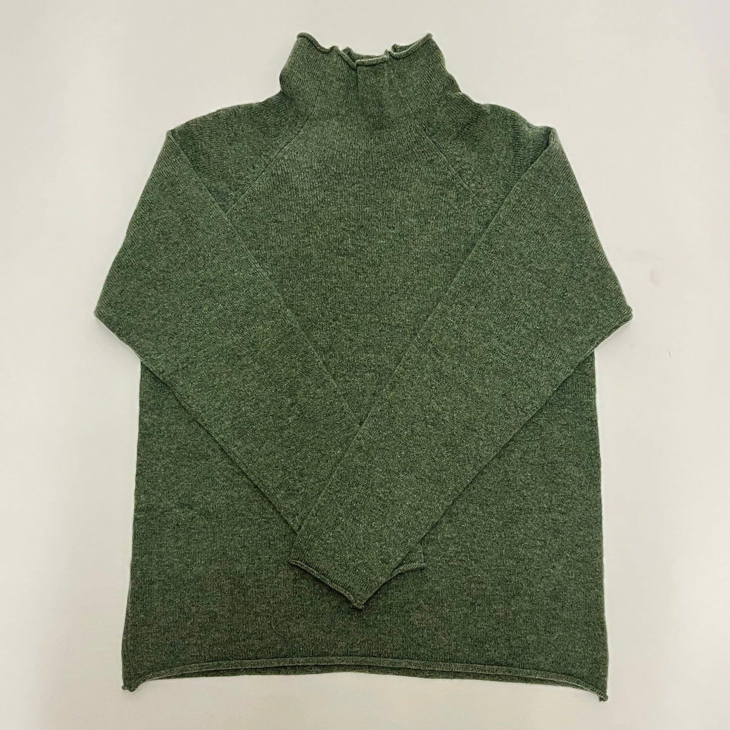 Landscape Corry Men's Raglan Sweater. No Trim