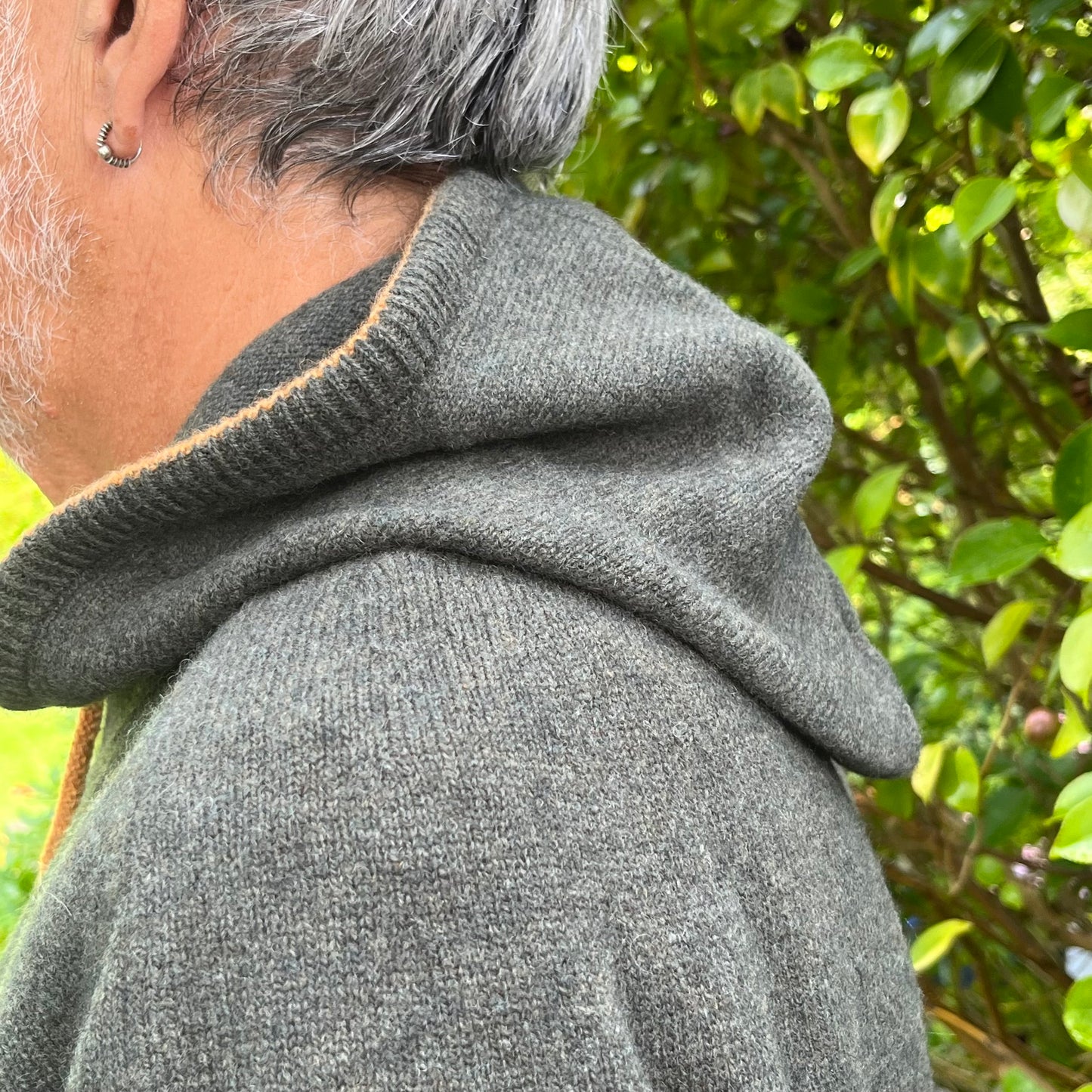 ERIBÉ Men's Corry Hoody Sweater in Seaweed Green