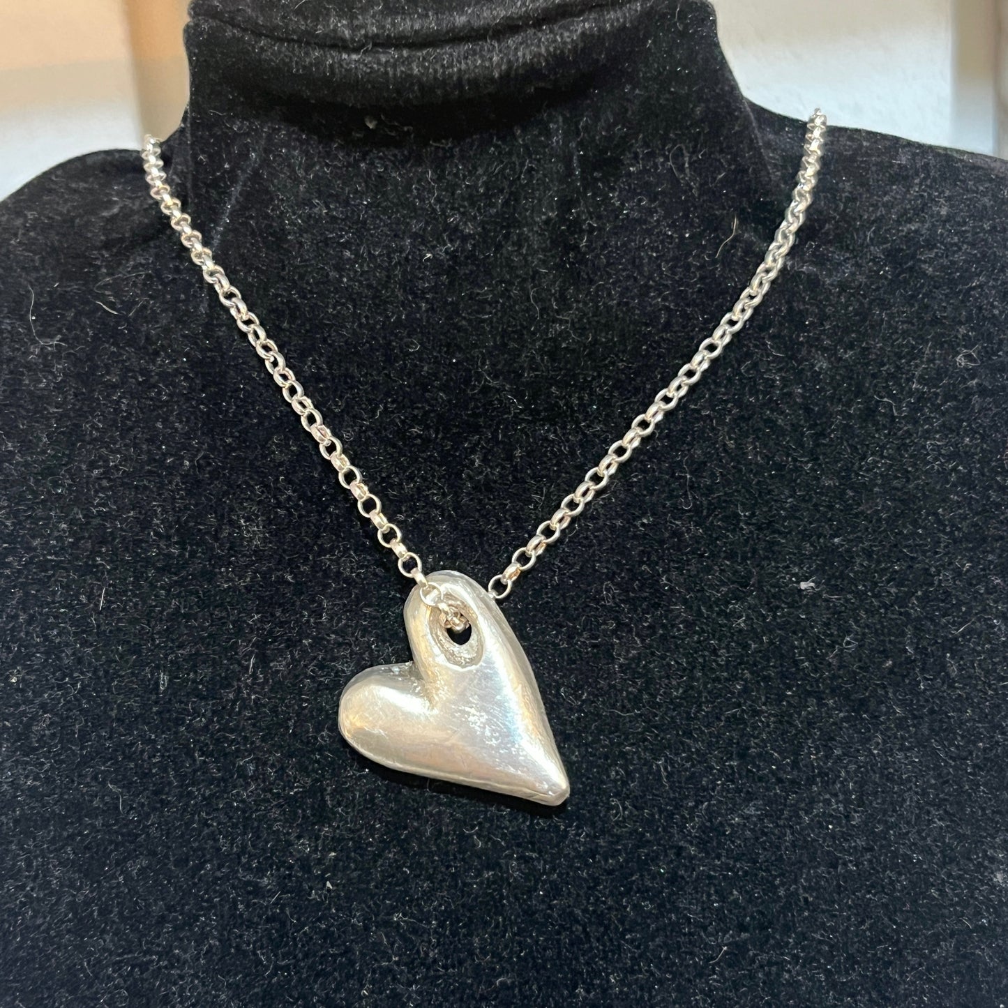 Chunky silver heart necklace