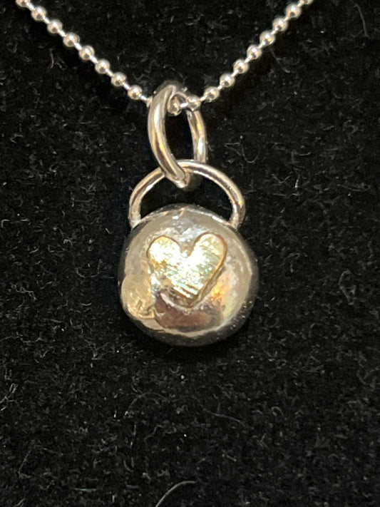 Little Silver Bean with Heart by Caroline Smith