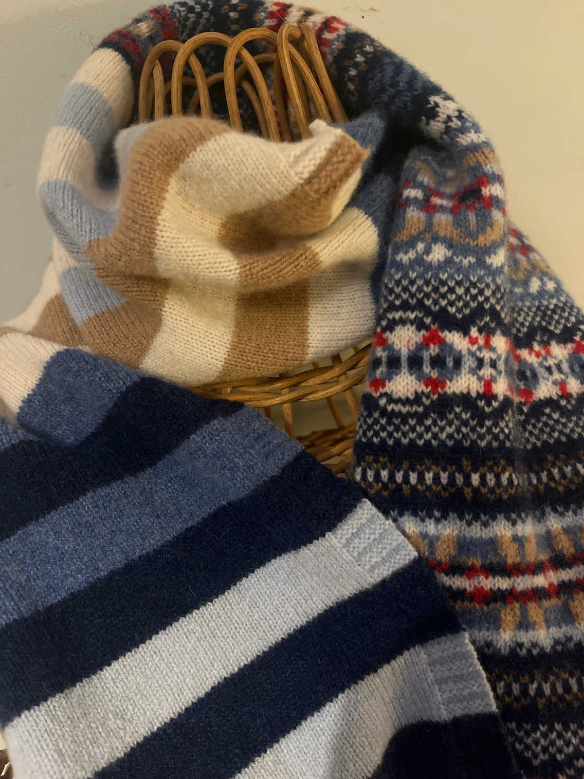 Eribé Stobo Scarf Navy- Reflection