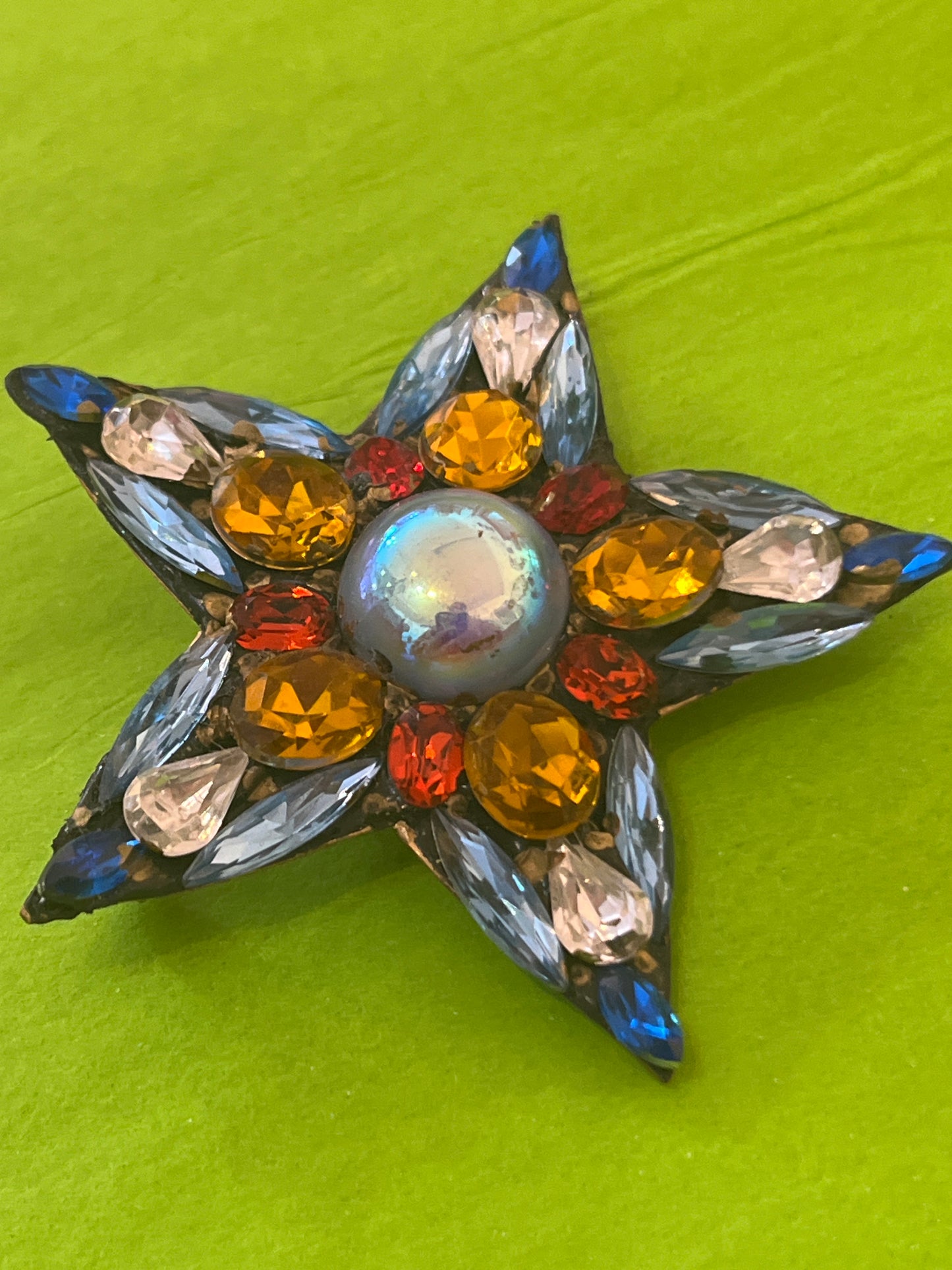 Star Brooch by Annie Sherborne