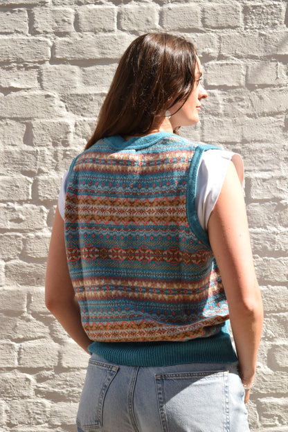 ERIBÉ Women’s Kinross Fair Isle Waistcoat – Topaz