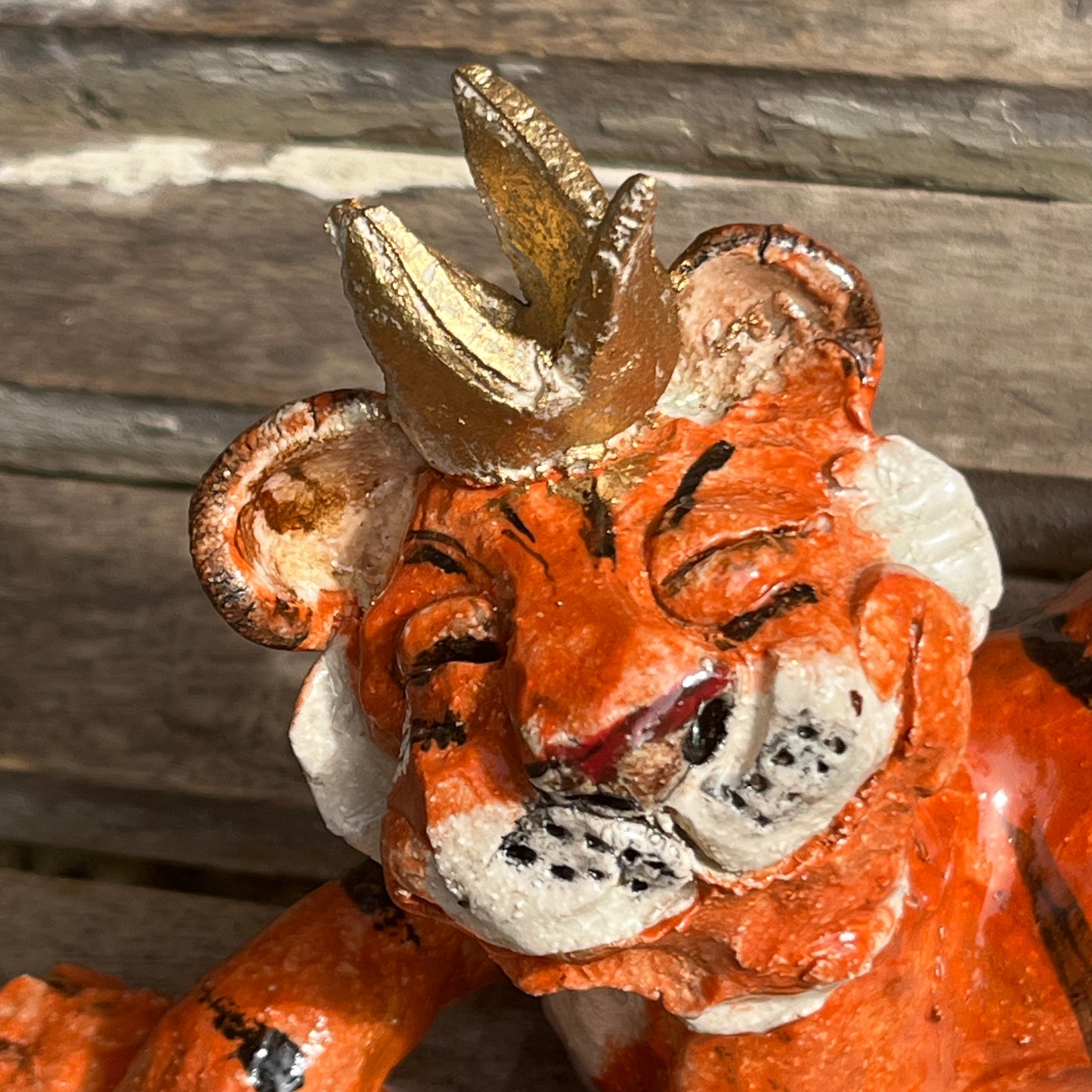 Ceramic Smiley Tiger with Crown