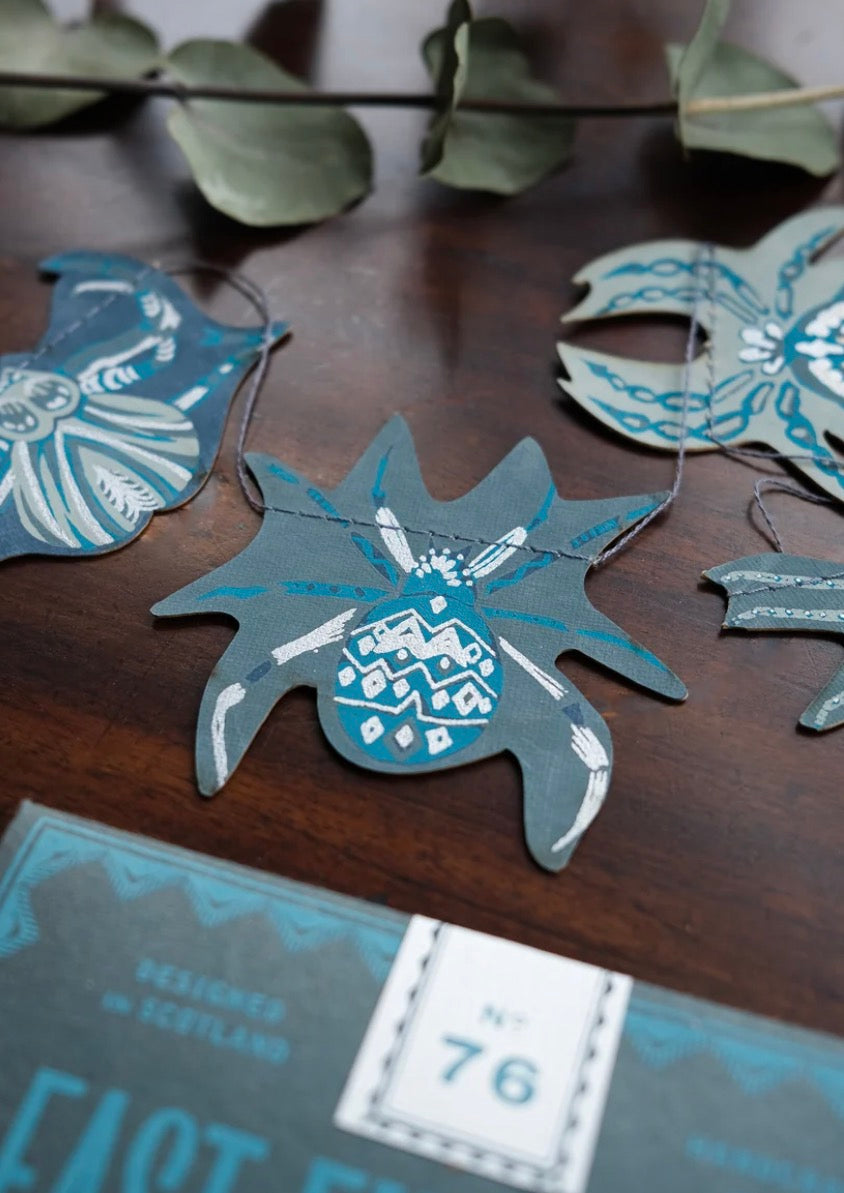 Creeping Spider Sewn Garland