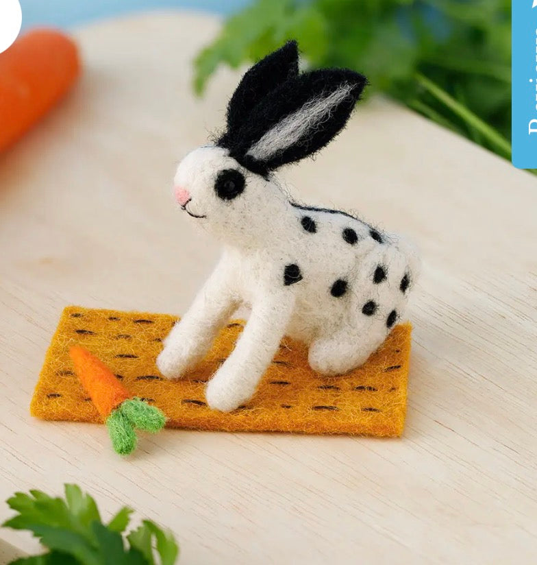 Clover Rabbit with Carrot Nibbles