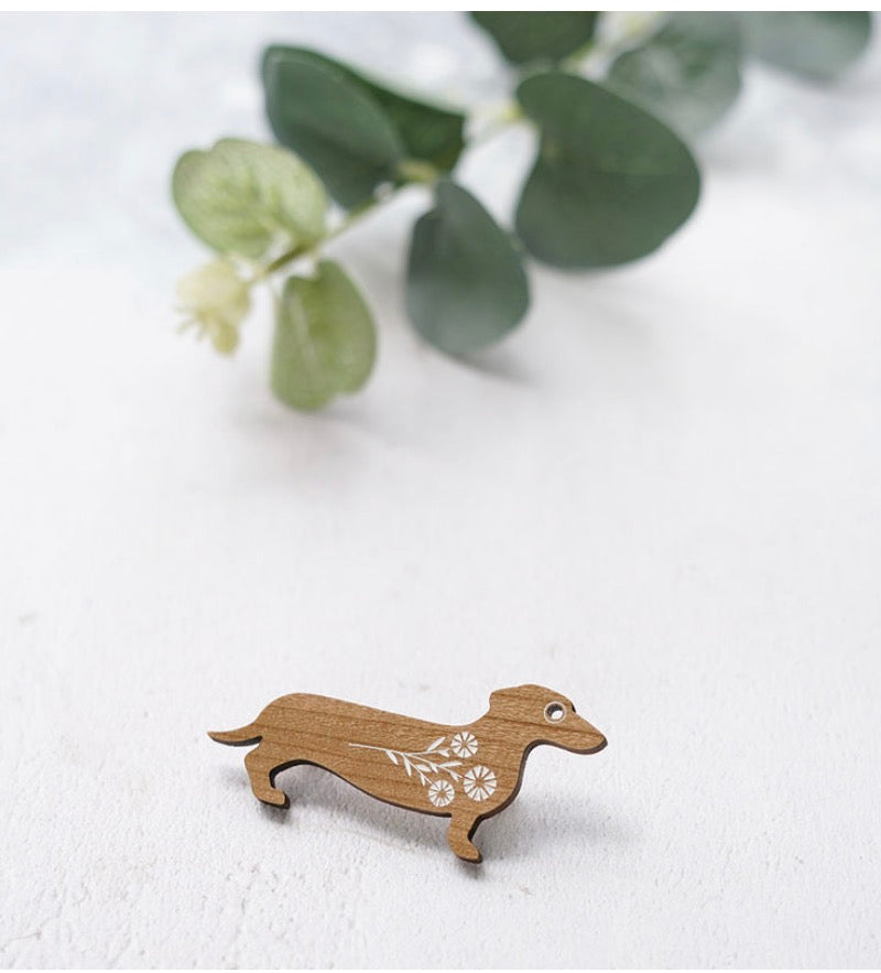 Dachshund Brooch - White Flowers